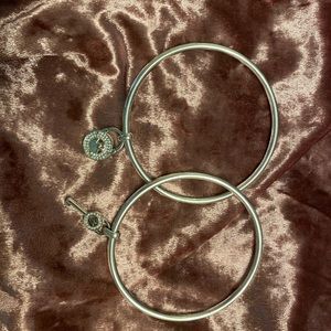 💐Michael Kors lock & key bangles💐